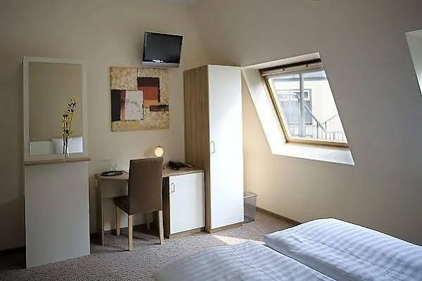 Nu Wave Hotel Berlin - Digital Check-In 2025