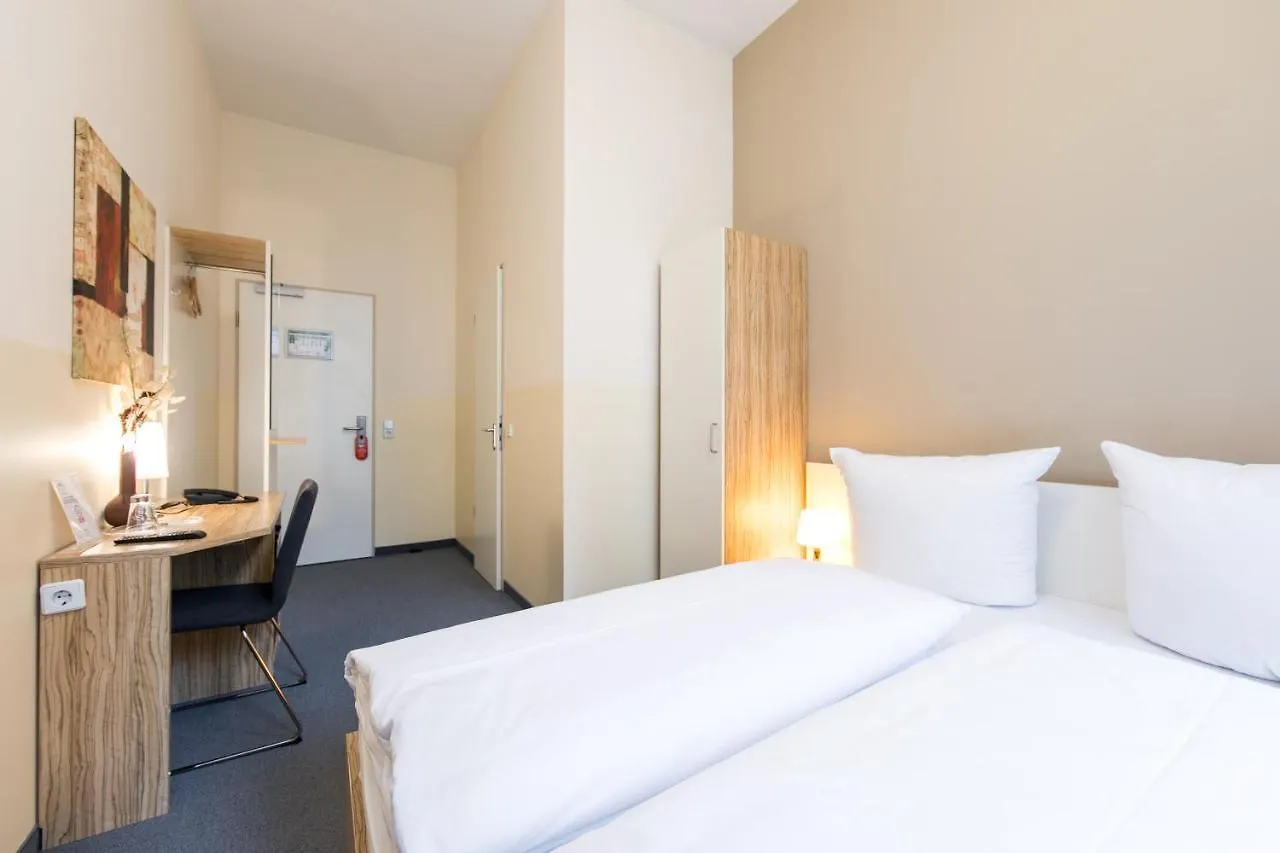 Nu Wave Hotel Berlin - Digital Check-In 2025