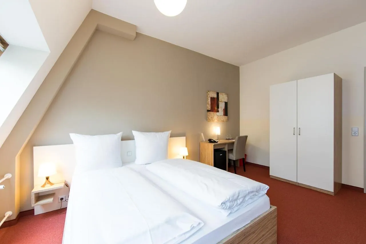 Nu Wave Hotel Berlin - Digital Check-In 2025 גרמניה