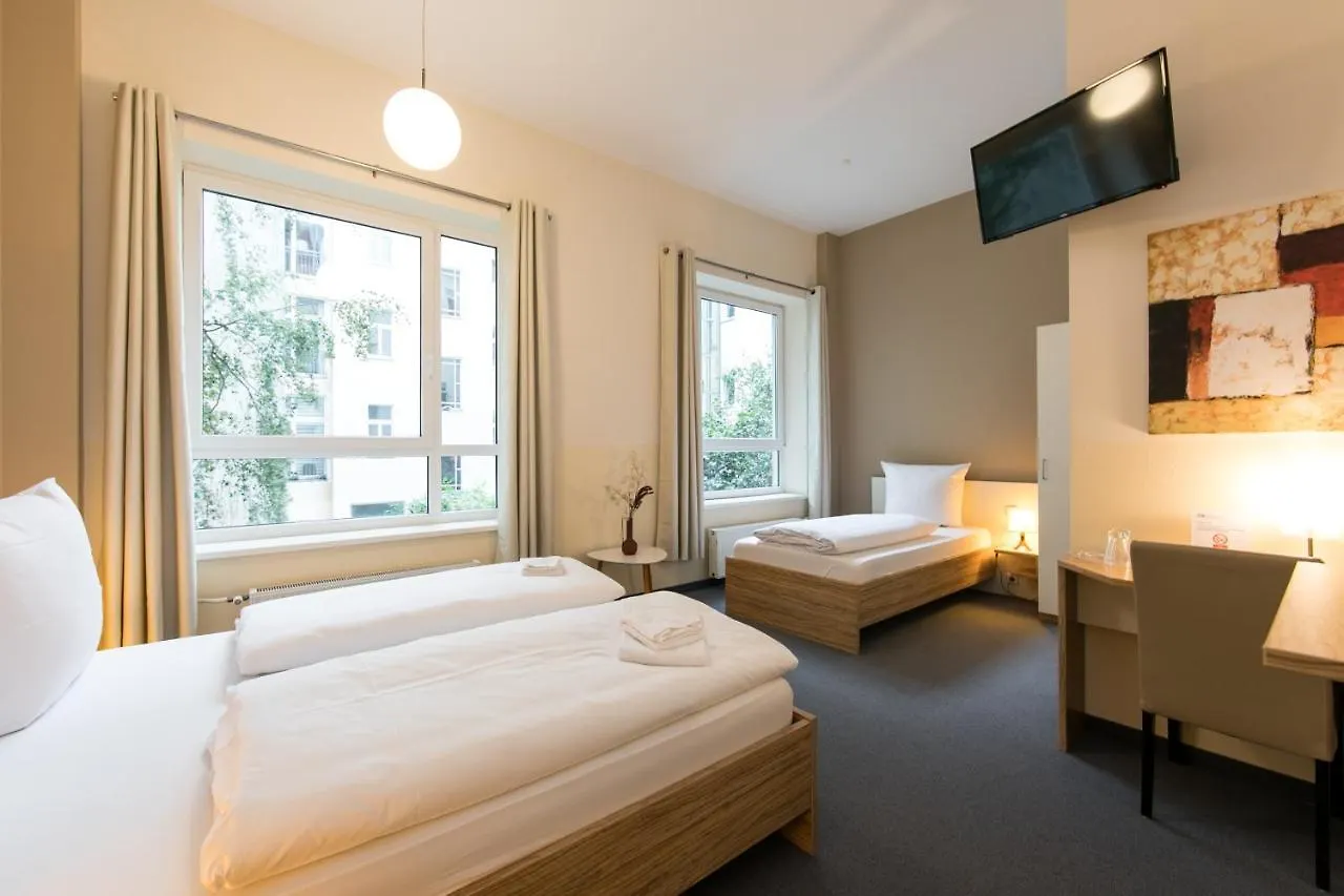 Nu Wave Hotel Berlin - Digital Check-In 2025