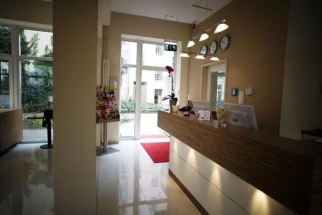 Nu Wave Hotel Berlin - Digital Check-In 2025